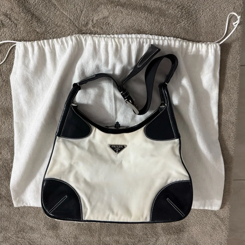 Prada Cream and Black Shoulder Bag - Picture 5 of 14